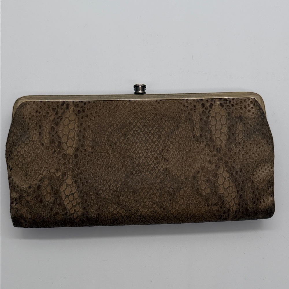 HOBO Textured Tan Clutch 8 1/2‎ x 5